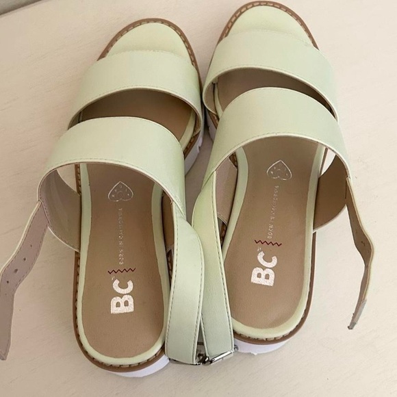 SOLD - Nordstrom Pistachio green platform sandals - Picture 5 of 7